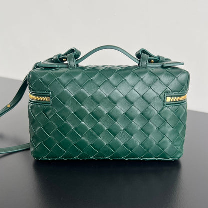 BANG BANG 22 VANITY CASE IN DARK GREEN CALFSKIN
