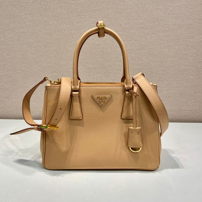GALLERIA TOP HANDLE BAG 32 IN OFF WHITE SAFFIANO LEATHER