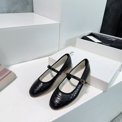 BALLET FLAT IN BLACK EMBOSSED CALFSKIN