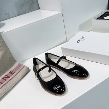 BALLET FLAT IN BLACK CALFSKIN