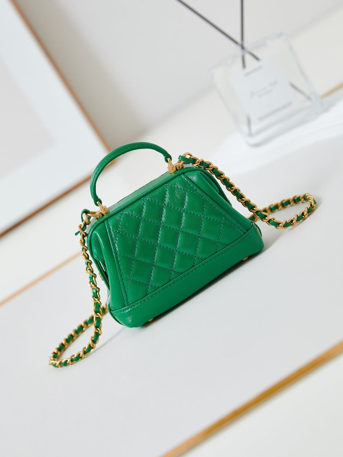 MINI TOP HANDLE BAG 13 IN GREEN OIL-WAX LAMBSKIN GOLD HARDWARE