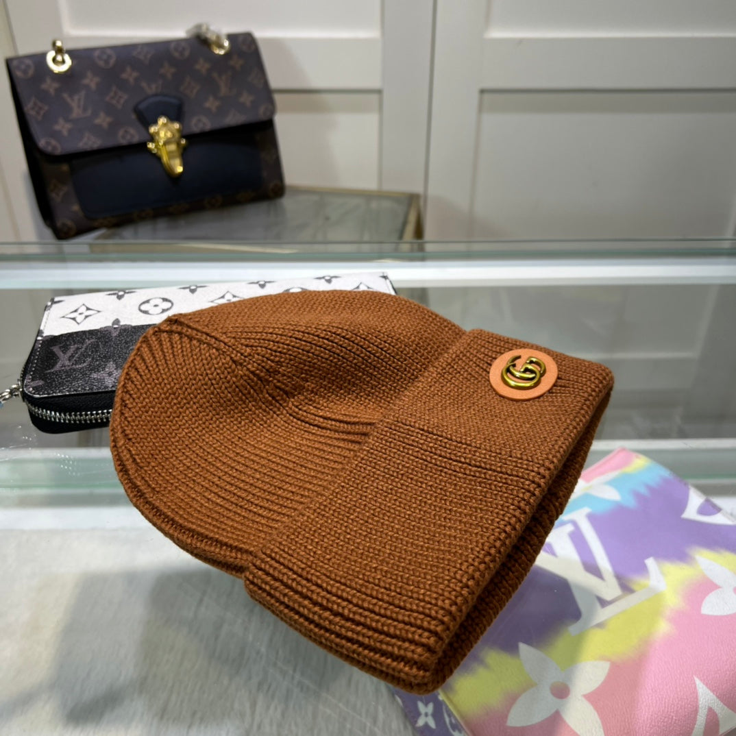 BEANIE HAT IN SYRUP BROWN WOOL 395841