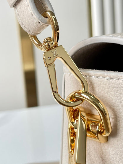 SOFT TWIST 27 IN WHITE CALFSKIN GOLD LOGO