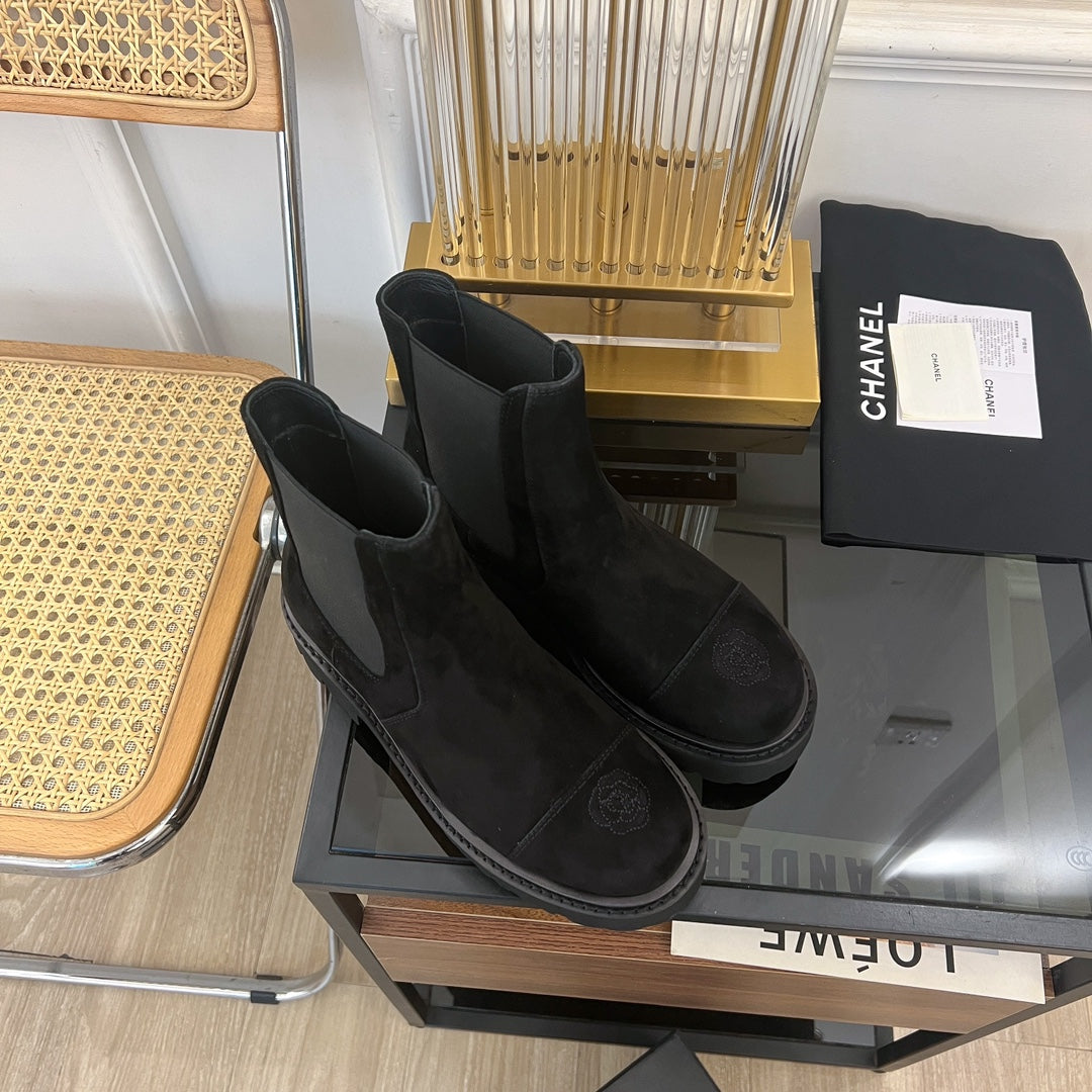 ANKLE BOOTS 4.5 CM IN BLACK LAMB SUEDE