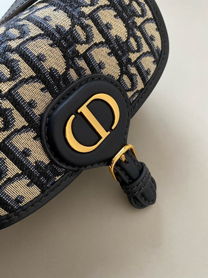 BOBBY EAST-WEST BAG 17 IN BLACK OBLIQUE JACQUARD