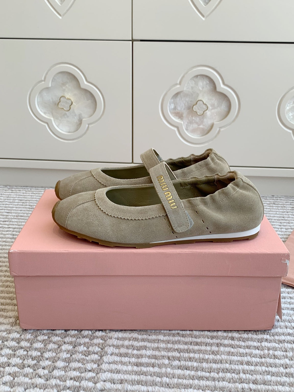 MARY JANE FLATS IN TROUT SUEDE