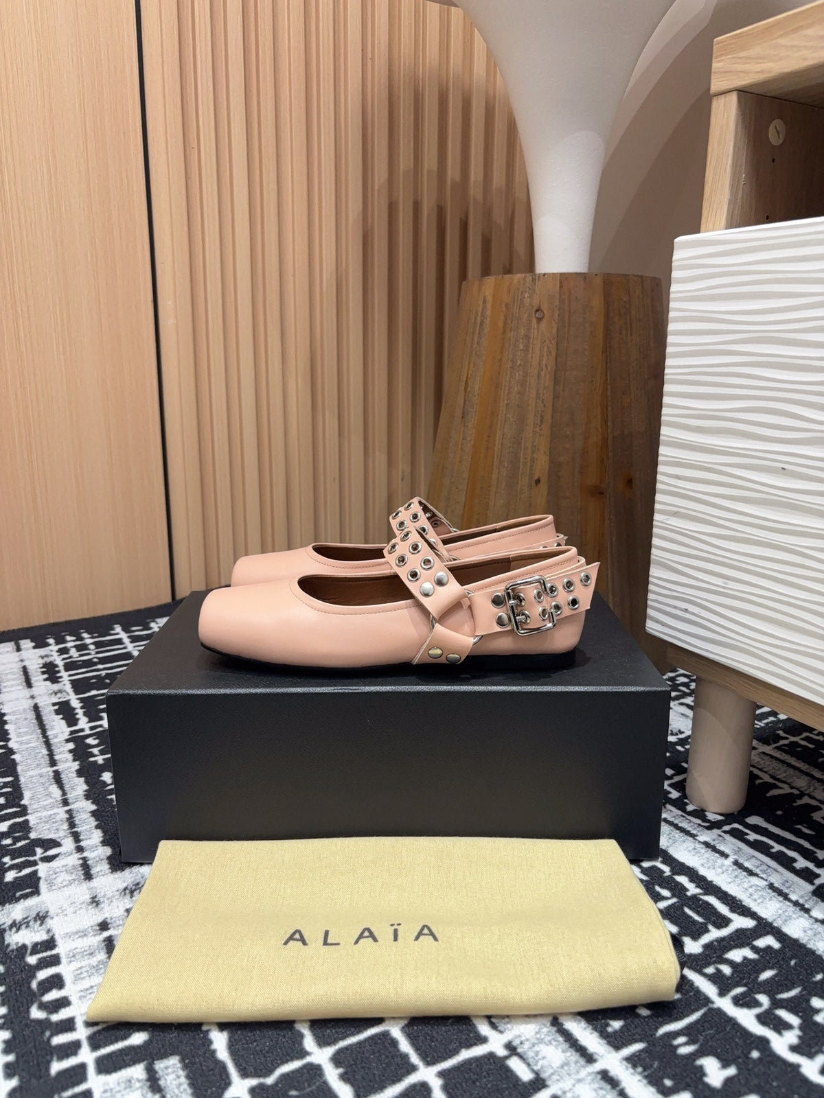 BIKER BALLET FLATS IN PEACH PINK CALFSKIN