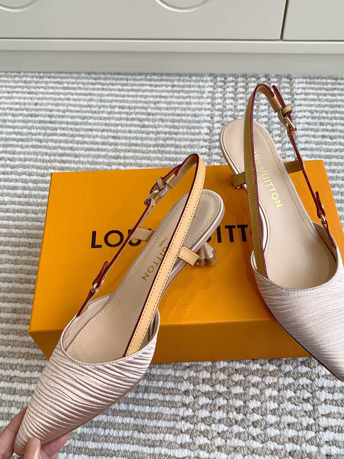 BLOSSOM SLINGBACKS 55 MM IN LIGHT PINK IMPORTED STRIPED SILK SATIN