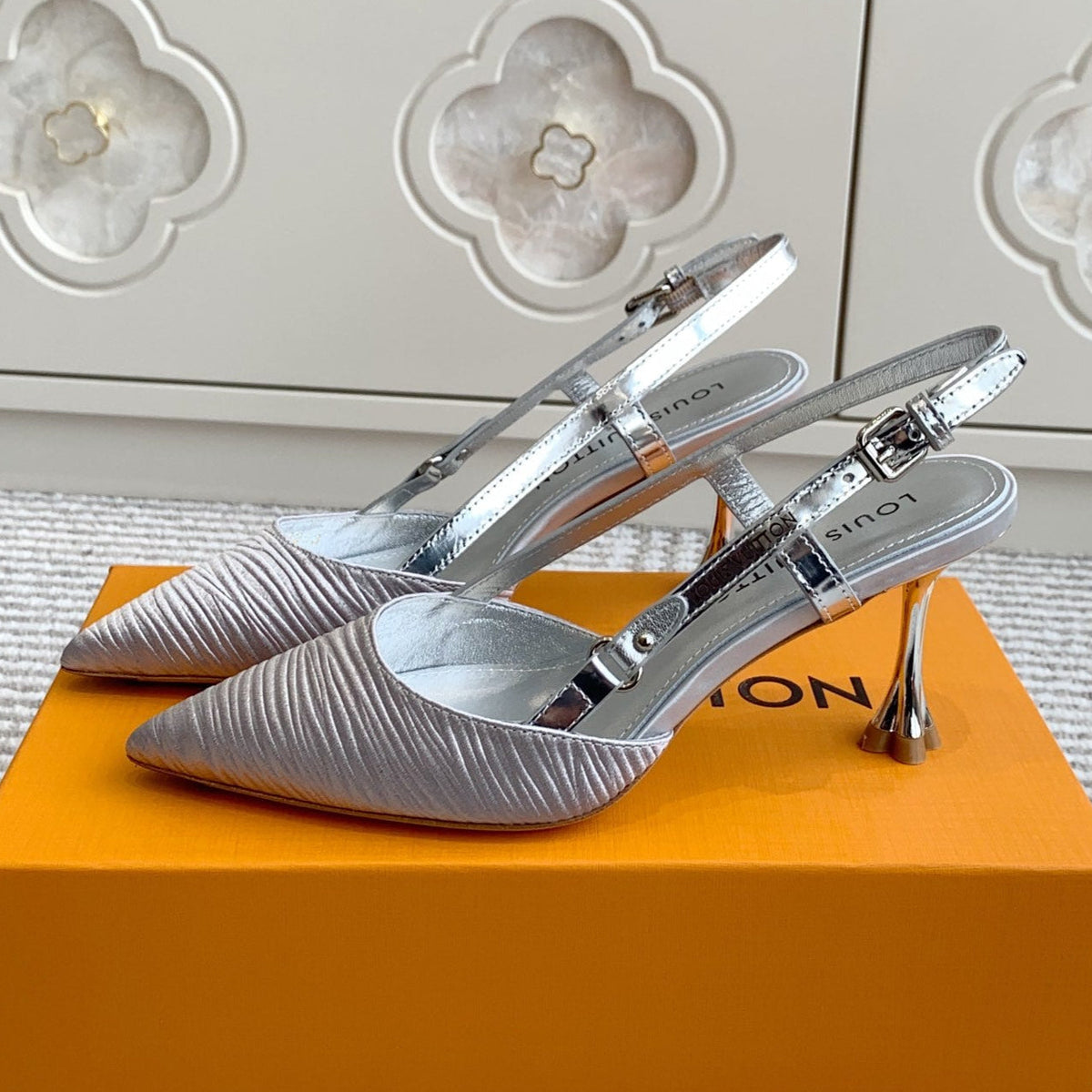 BLOSSOM SLINGBACKS 75 MM IN SILVER IMPORTED STRIPED SILK SATIN