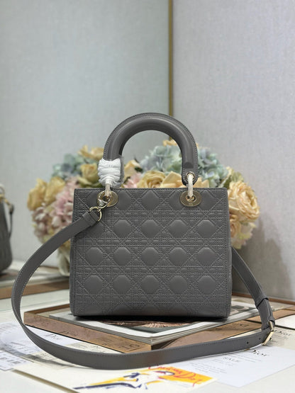 LADY SMALL BAG 24 IN GREY MACROCANNAGE LAMBSKIN GOLD HARDWARE