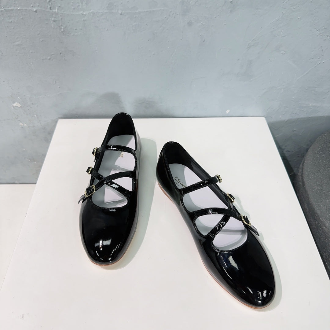 LES BALLERINES CELINE BABIES IN BLACK PATENT CALFSKIN