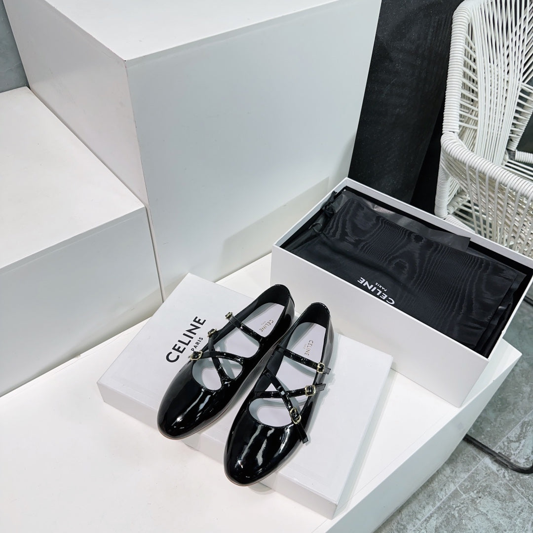 LES BALLERINES CELINE BABIES IN BLACK PATENT CALFSKIN
