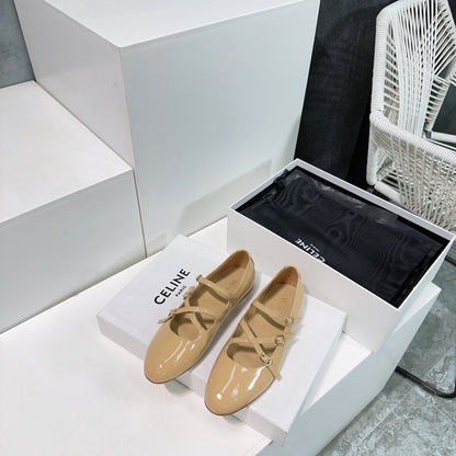 LES BALLERINES CELINE BABIES IN CAMEL BEIGE PATENT CALFSKIN