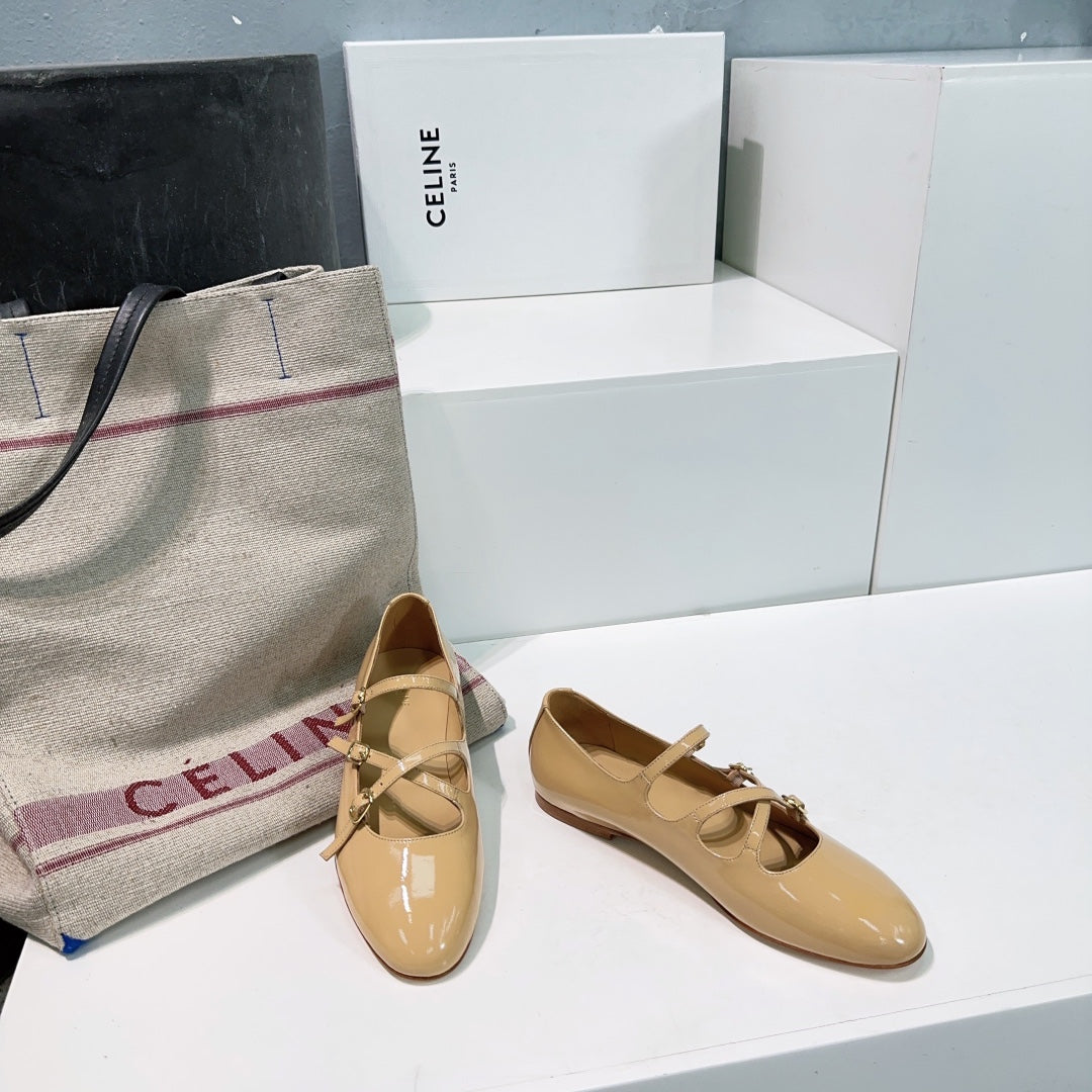 LES BALLERINES CELINE BABIES IN CAMEL BEIGE PATENT CALFSKIN