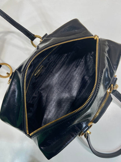 LARGE RECTANGULAR BAG 30 IN BLACK OIL WAX LAMBSKIN GOLD HARDWARE