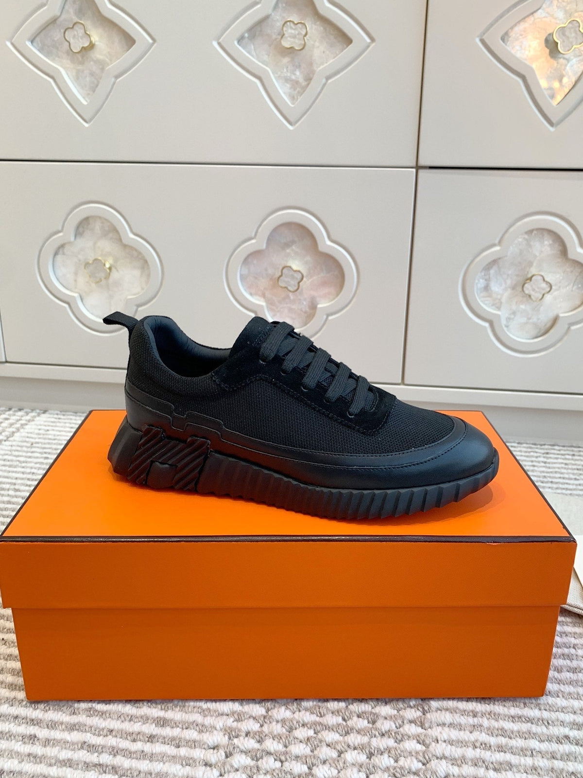 BOUNCING SNEAKER IN BLACK GRAPHIC MESH AND CALFSKIN