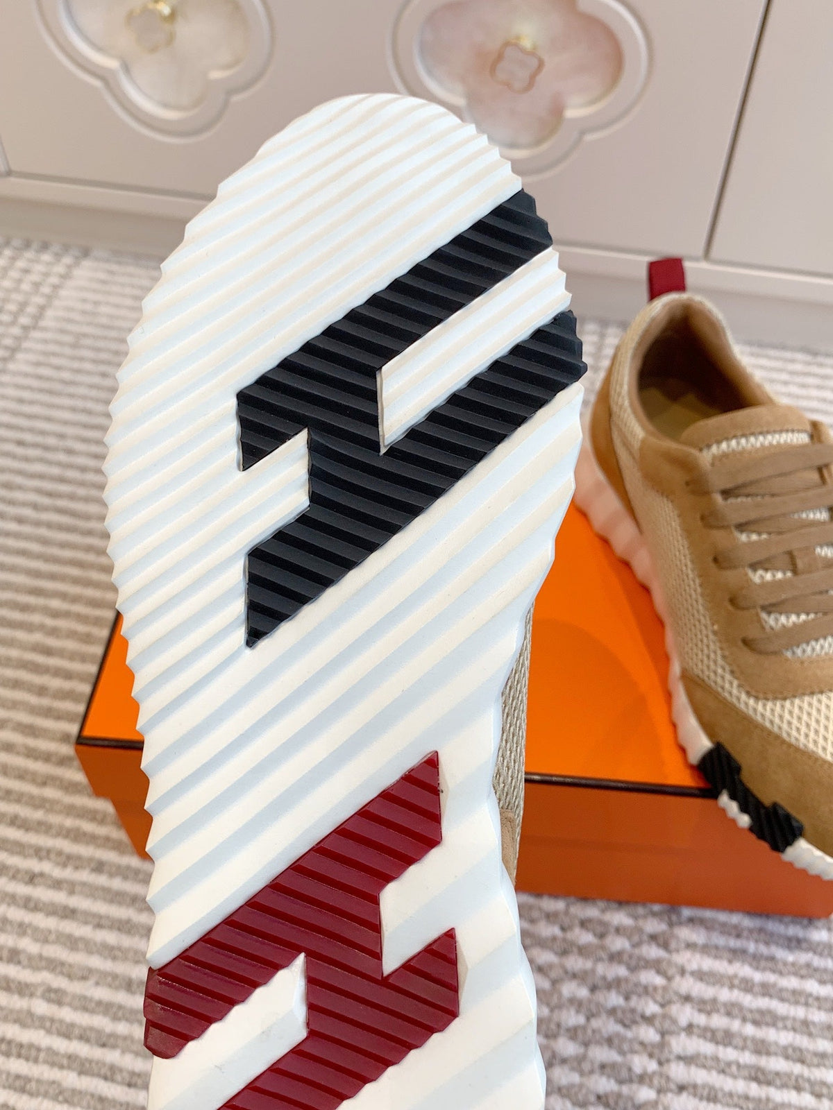 BOUNCING SNEAKER IN CIDER BROWN GRAPHIC MESH AND SUEDE