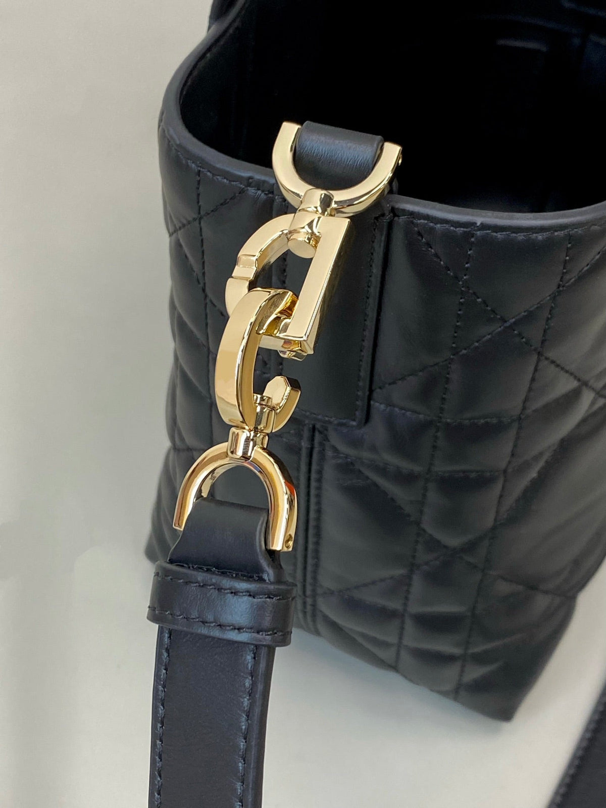 MINI TOUJOURS BUCKET BAG 18 IN BLACK CANNAGE CALFSKIN