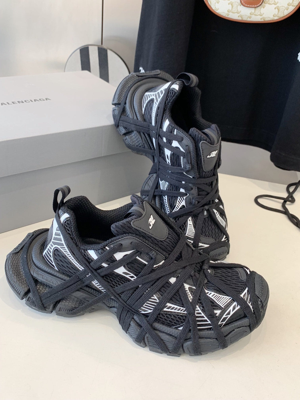 3XL EXTREME LACE SNEAKER BLACK MIX WHITE