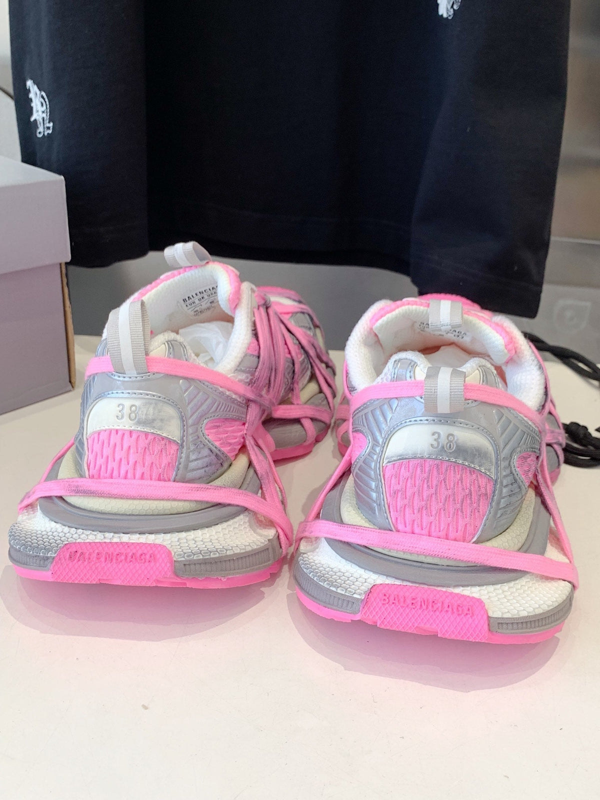 3XL EXTREME LACE SNEAKER SILVER AND PINK
