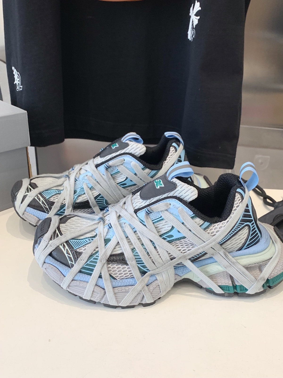 3XL EXTREME LACE SNEAKER GRAY AND LIGHT BLUE