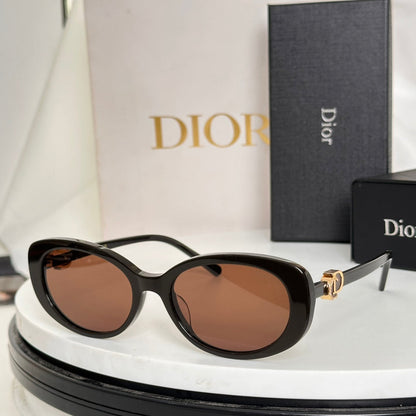 MONTAIGNE SUNGLASS CD8977 IN ACETATE