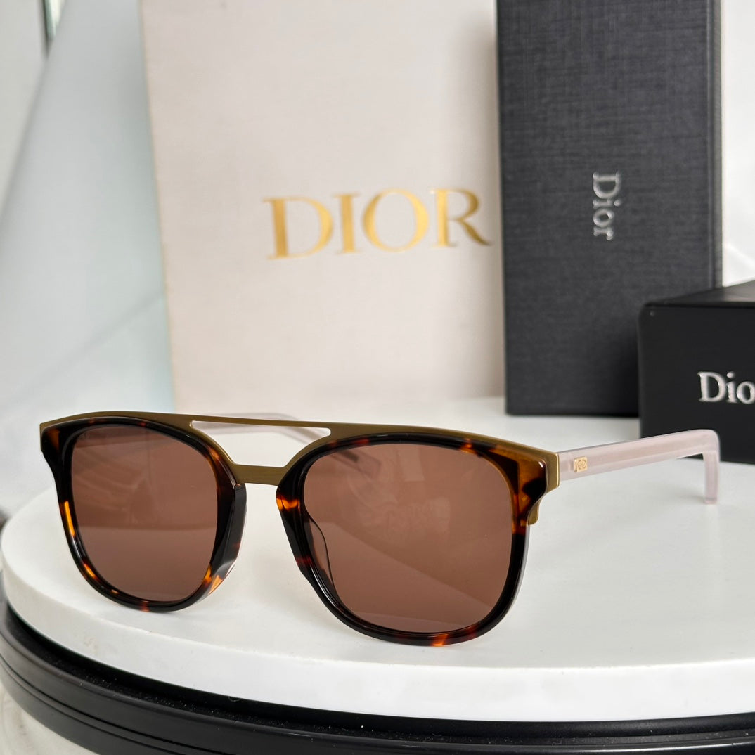 MONTAIGNE SUNGLASS BLACKTIE221S IN ACETATE