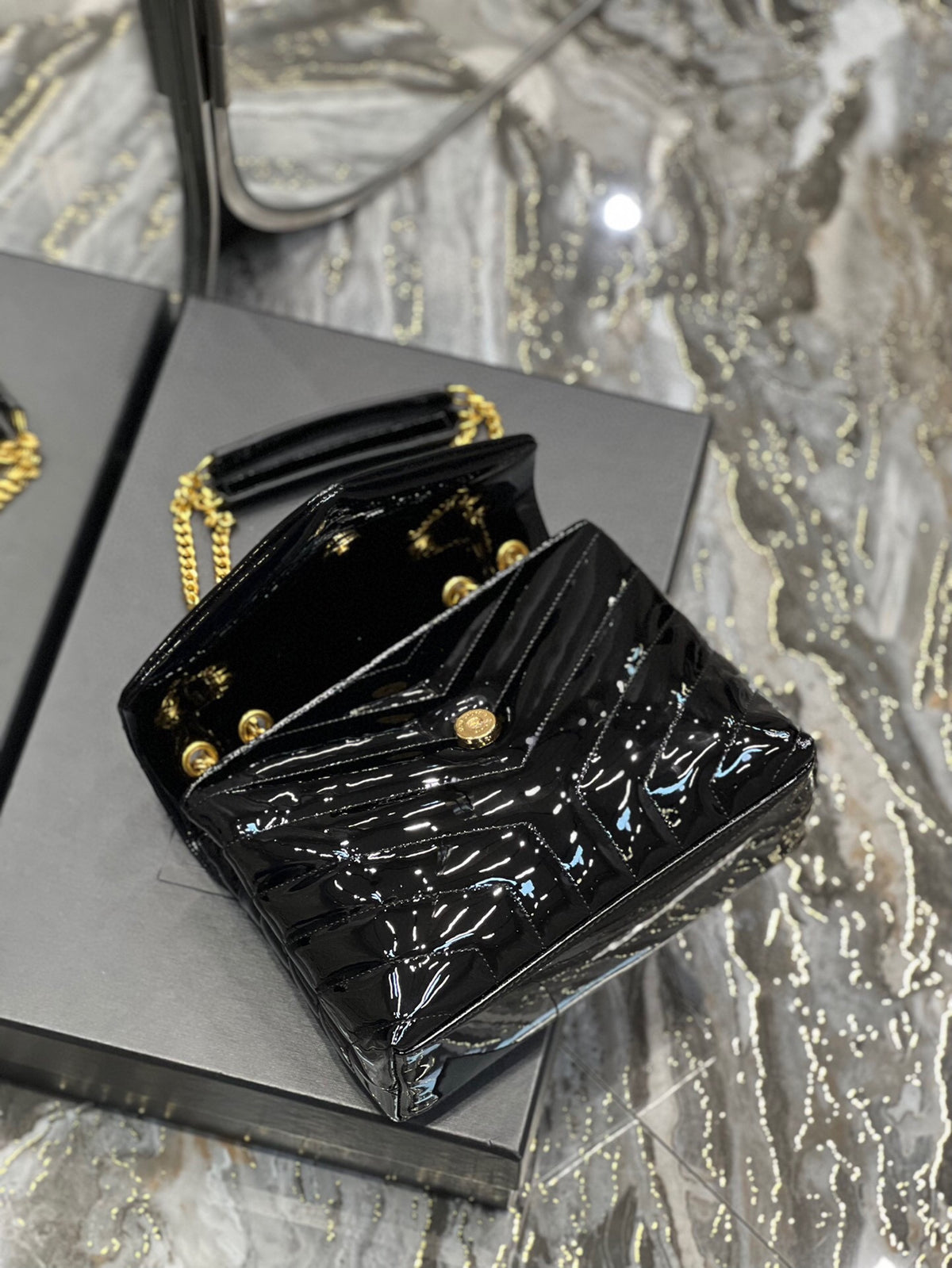 Saint Laurent ‘Loulou Medium’ shoulder bag