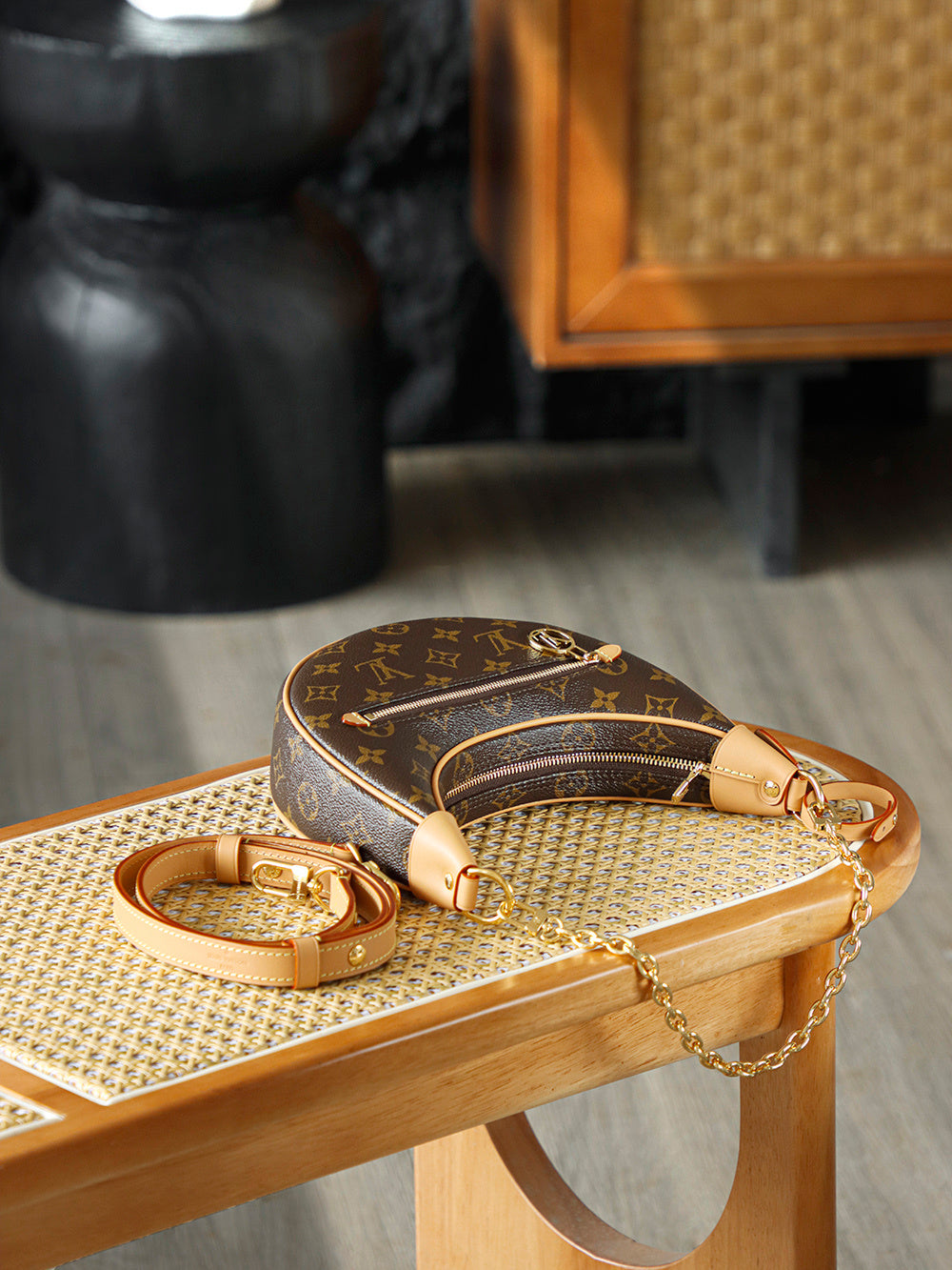 Louis Vuitton Loop bag in Monogram canvas