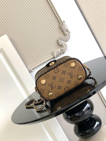 Louis Vuitton Vanity Chain Pouch