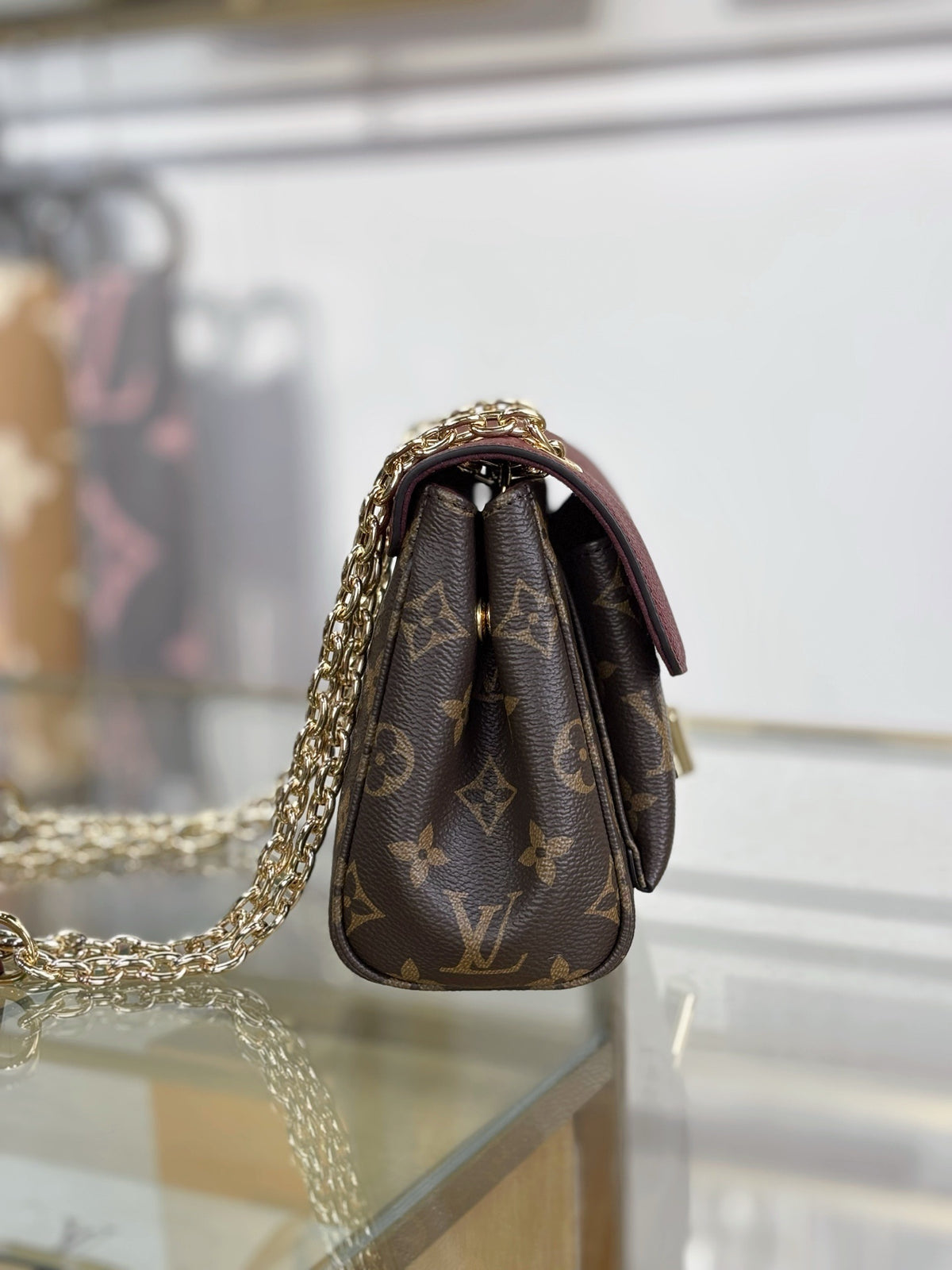 Louis Vuitton Saint Germain BB shoulder bag in Monogram canvas