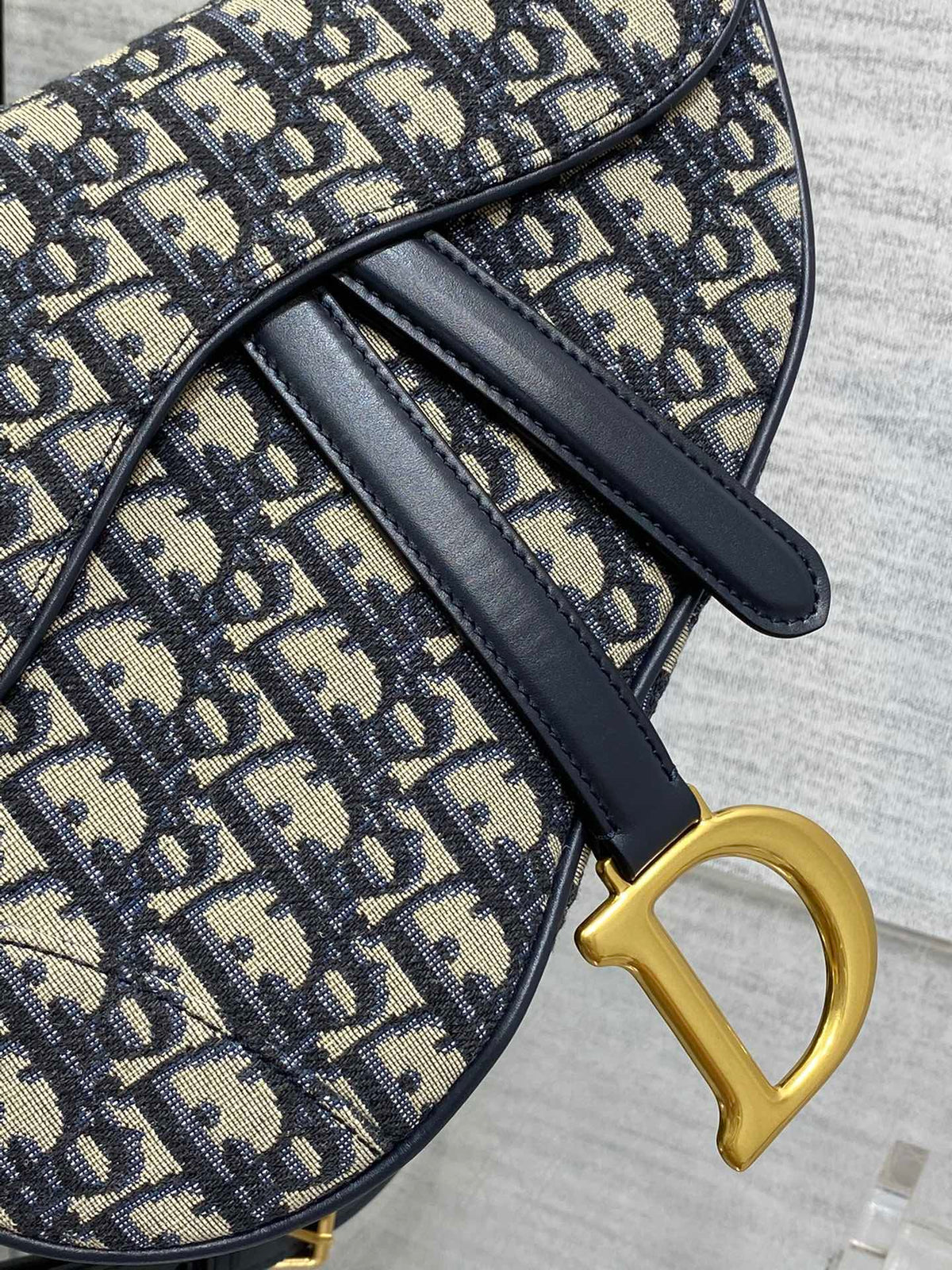 Dior Saddle Bag in blue Dior Oblique jacquard