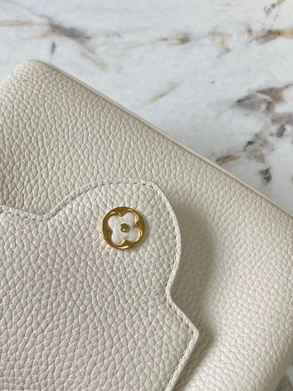 Louis Vuitton LV Capucines Beige LV Pattern Purple 21cm