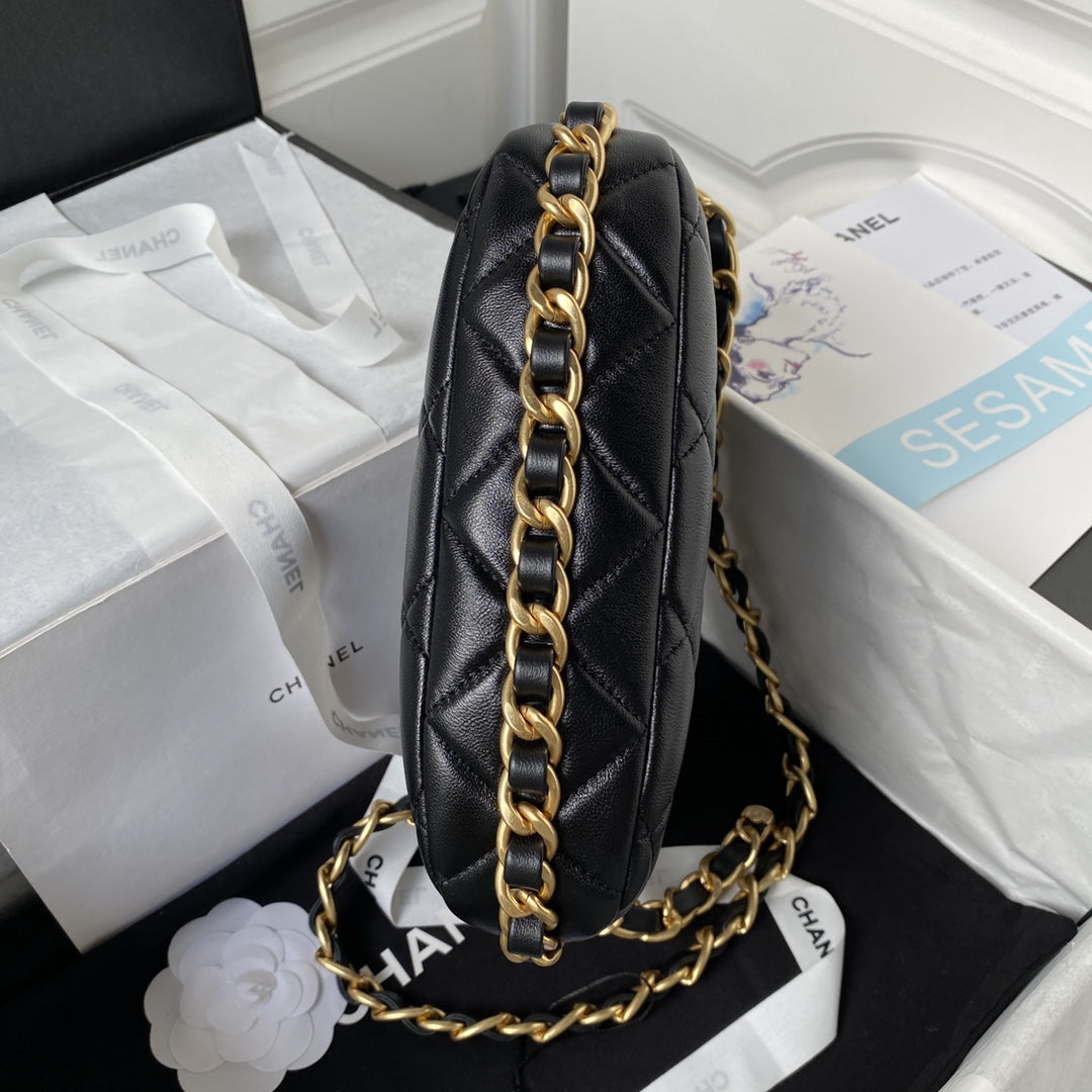 Chanel 22K Hobo Bag Logo Chain Lambskin