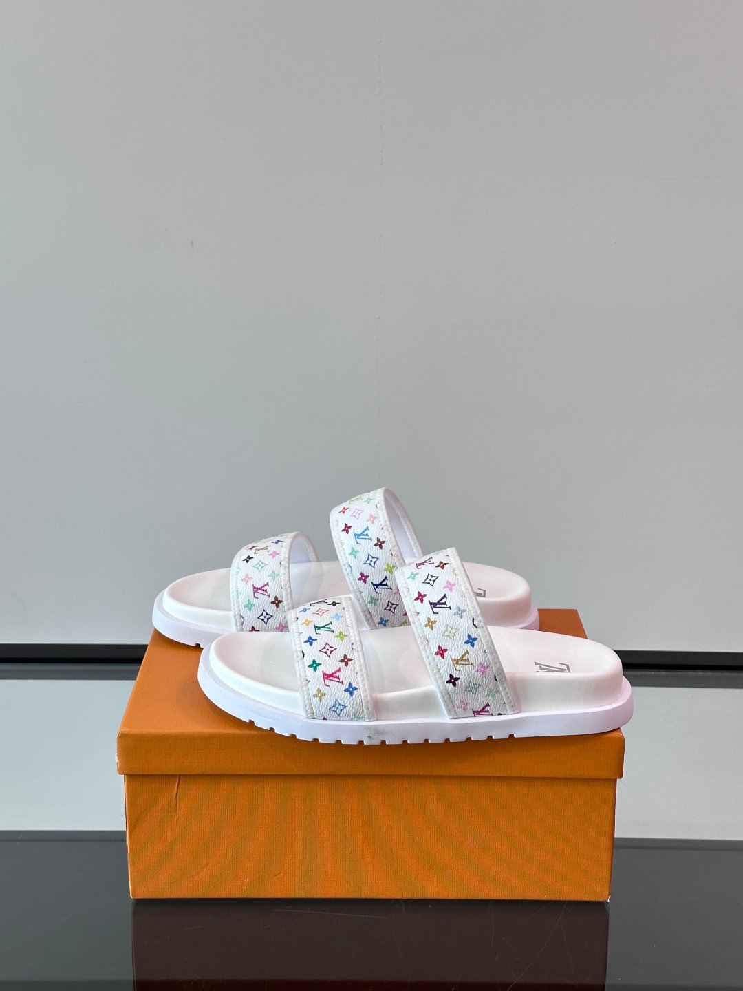 LV Men White Canvas Multicolor Logo Slides