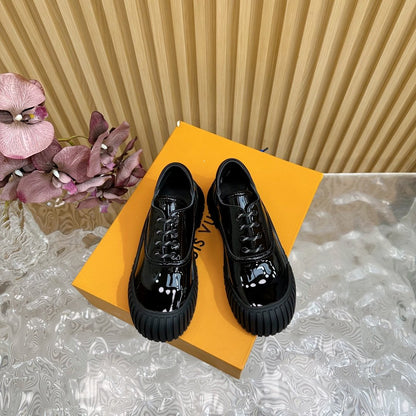 LV Women Black Patent Leather Sneakers