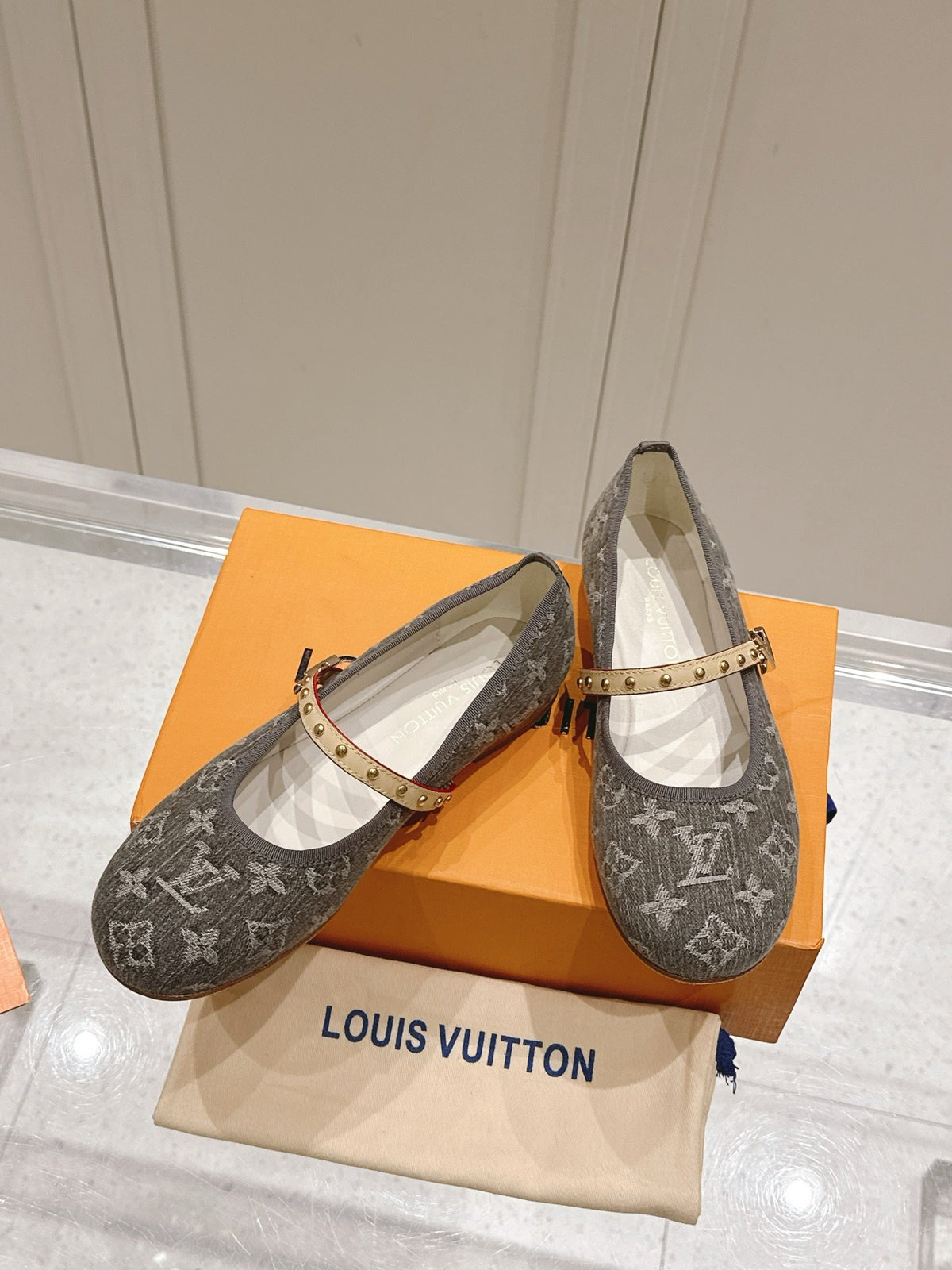 LV Women Gray Fabric Studded Strap Flats