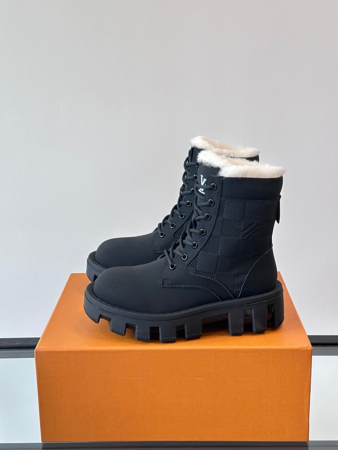 LV Men Black Leather Fur Lined Boots