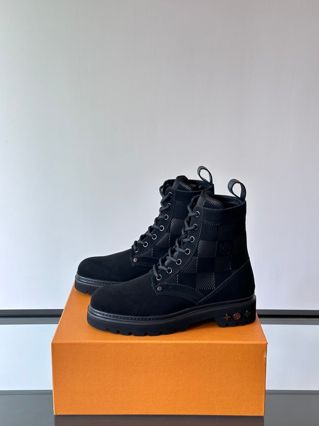 LV Men Black Suede Leather Boots