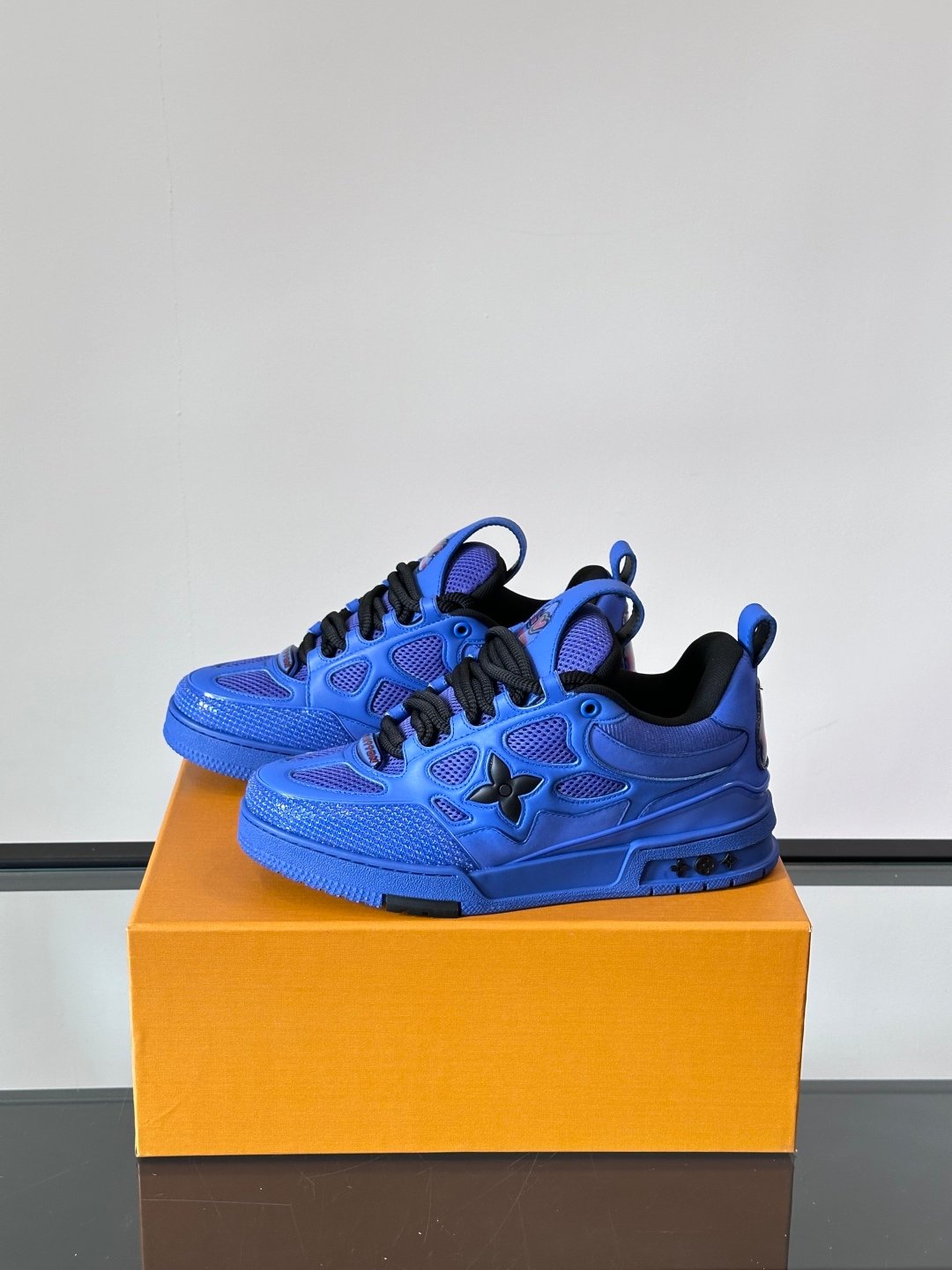 LV Men Blue Mesh And Leather Sneakers