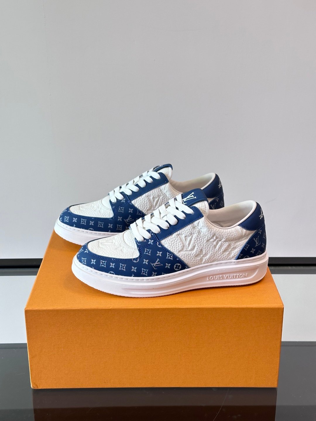 LV Men White And Blue Leather Sneakers
