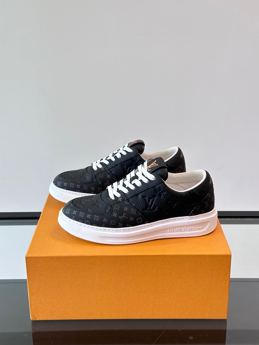 LV Men Black Leather Sneakers