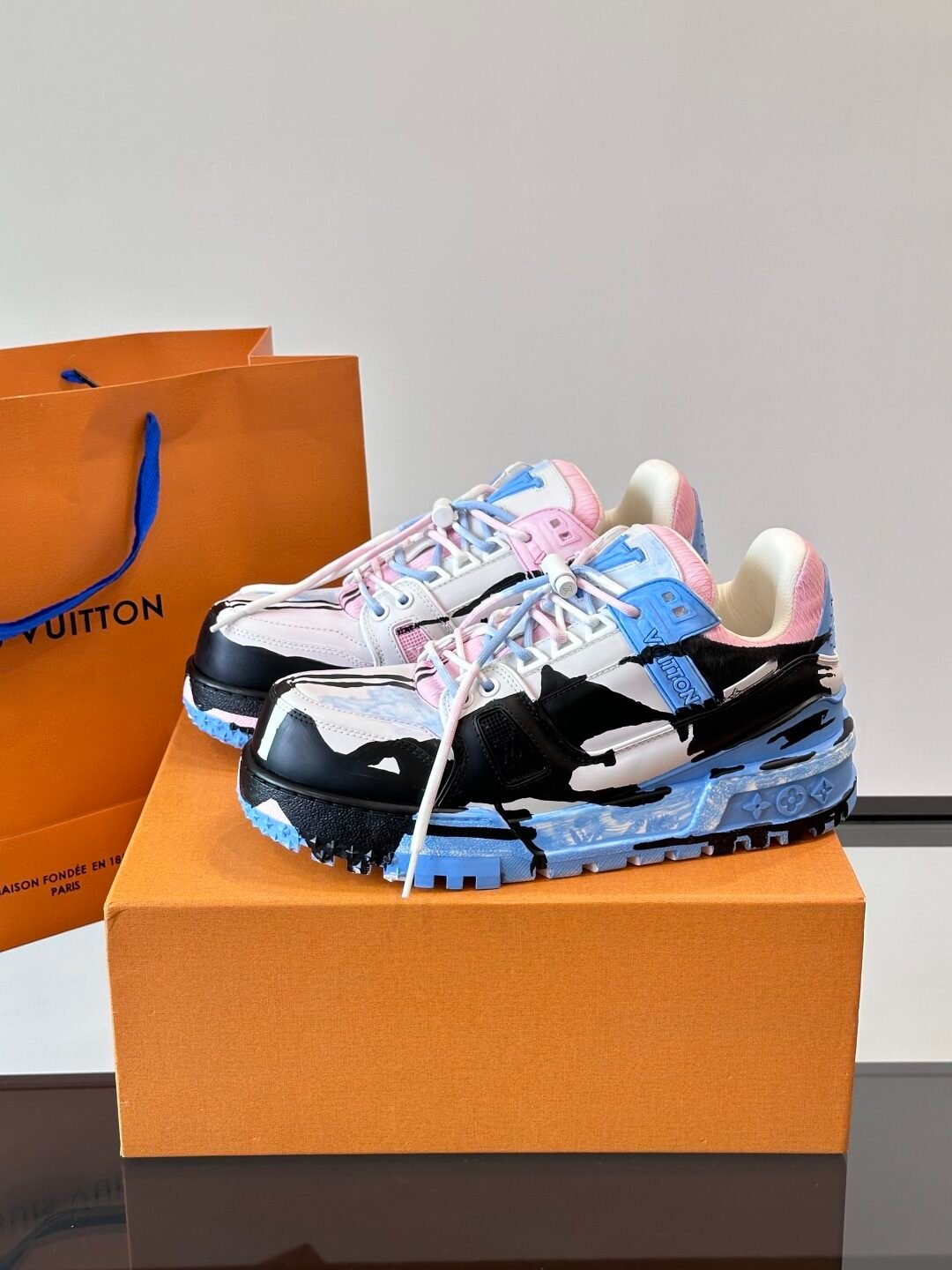 LV Men Blue Pink Black Leather Sneakers