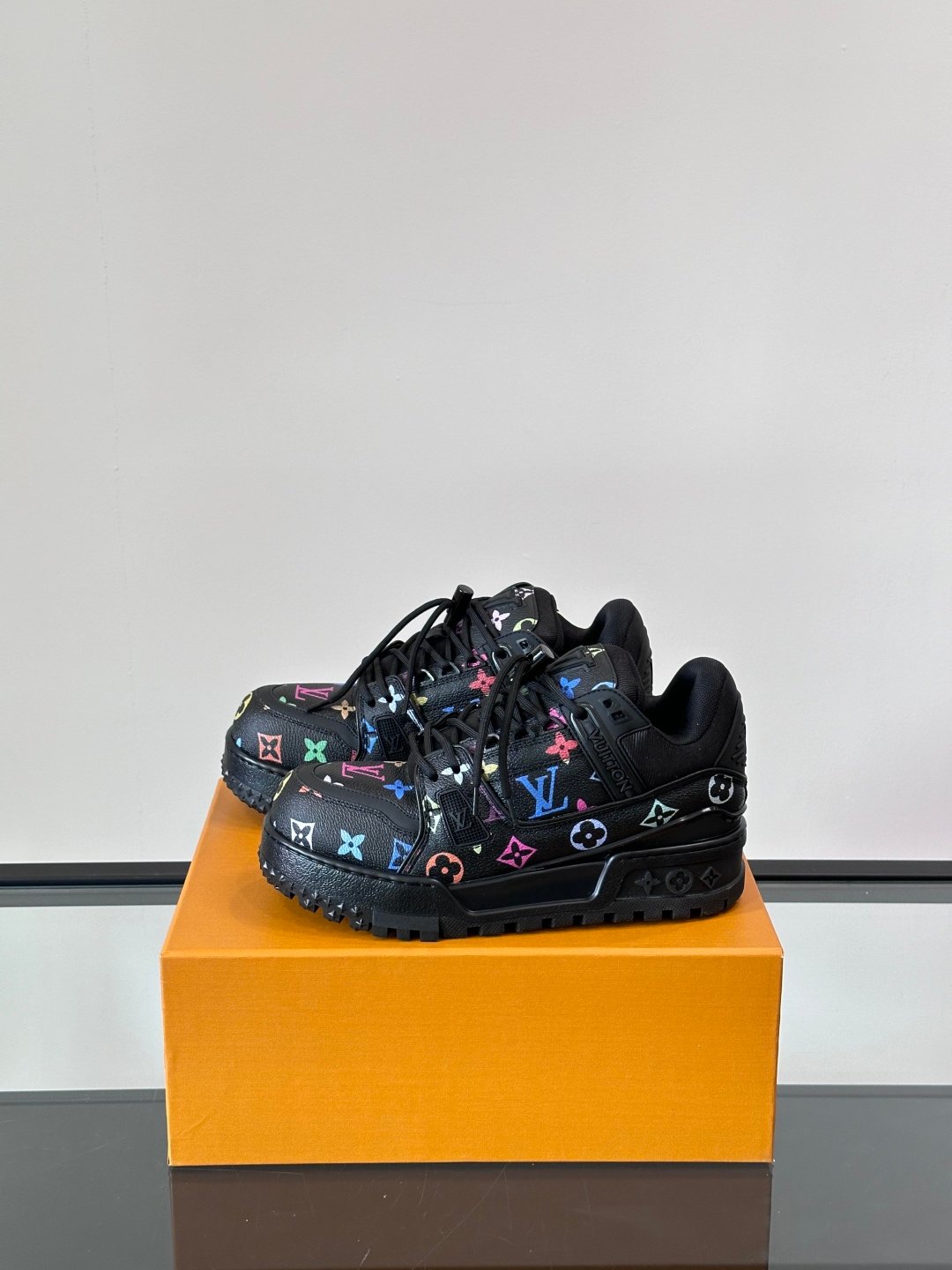 LV Men Black Leather Multicolor Logo Sneakers