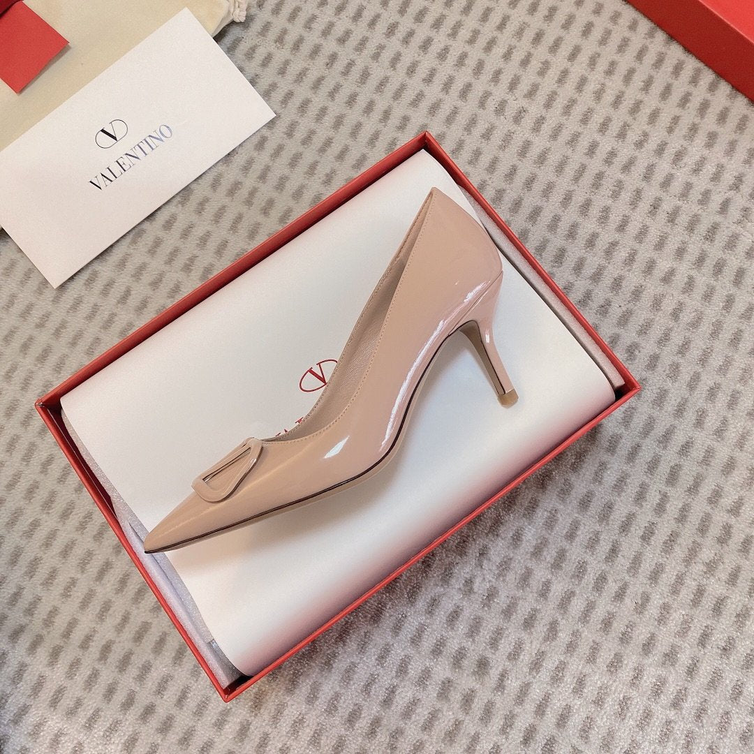 Valentino Women Beige Patent Leather Pointed Pumps
