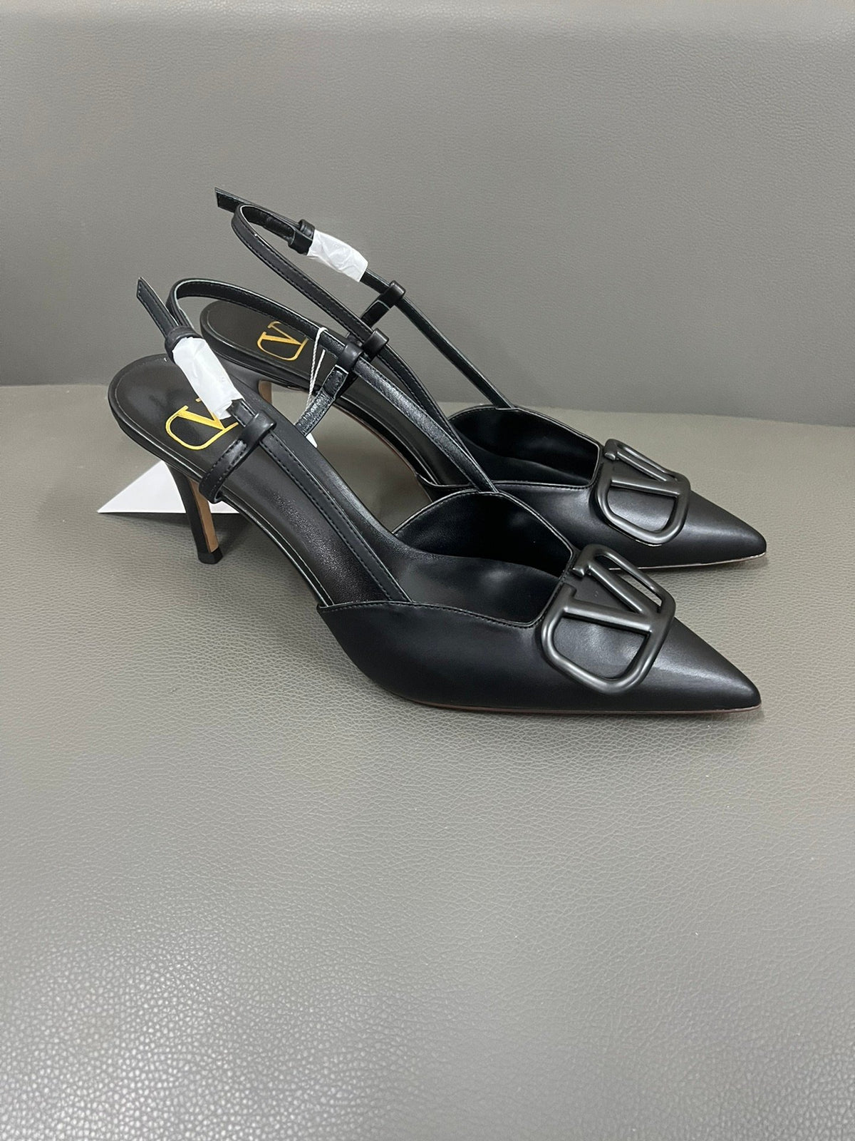Valentino Women Black Leather Pointed Slingback Pumps