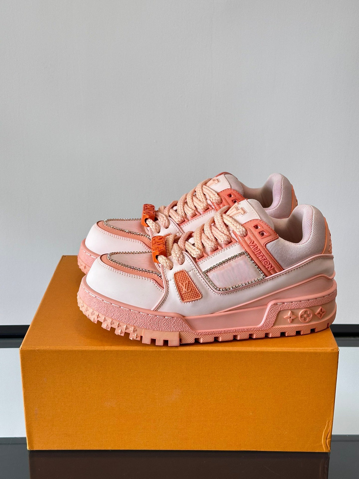 LV Men Pink Leather And Mesh Sneakers