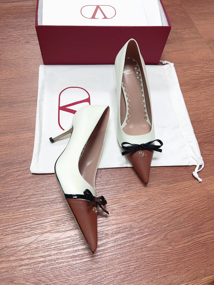 Valentino Women White Leather Brown Bow Detail Pumps