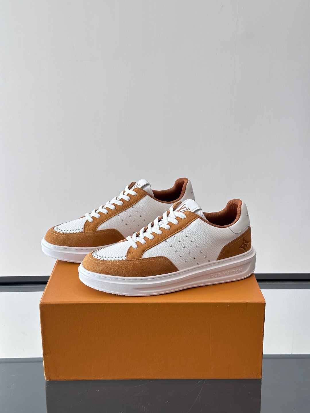 LV Men White Brown Suede Leather Sneakers