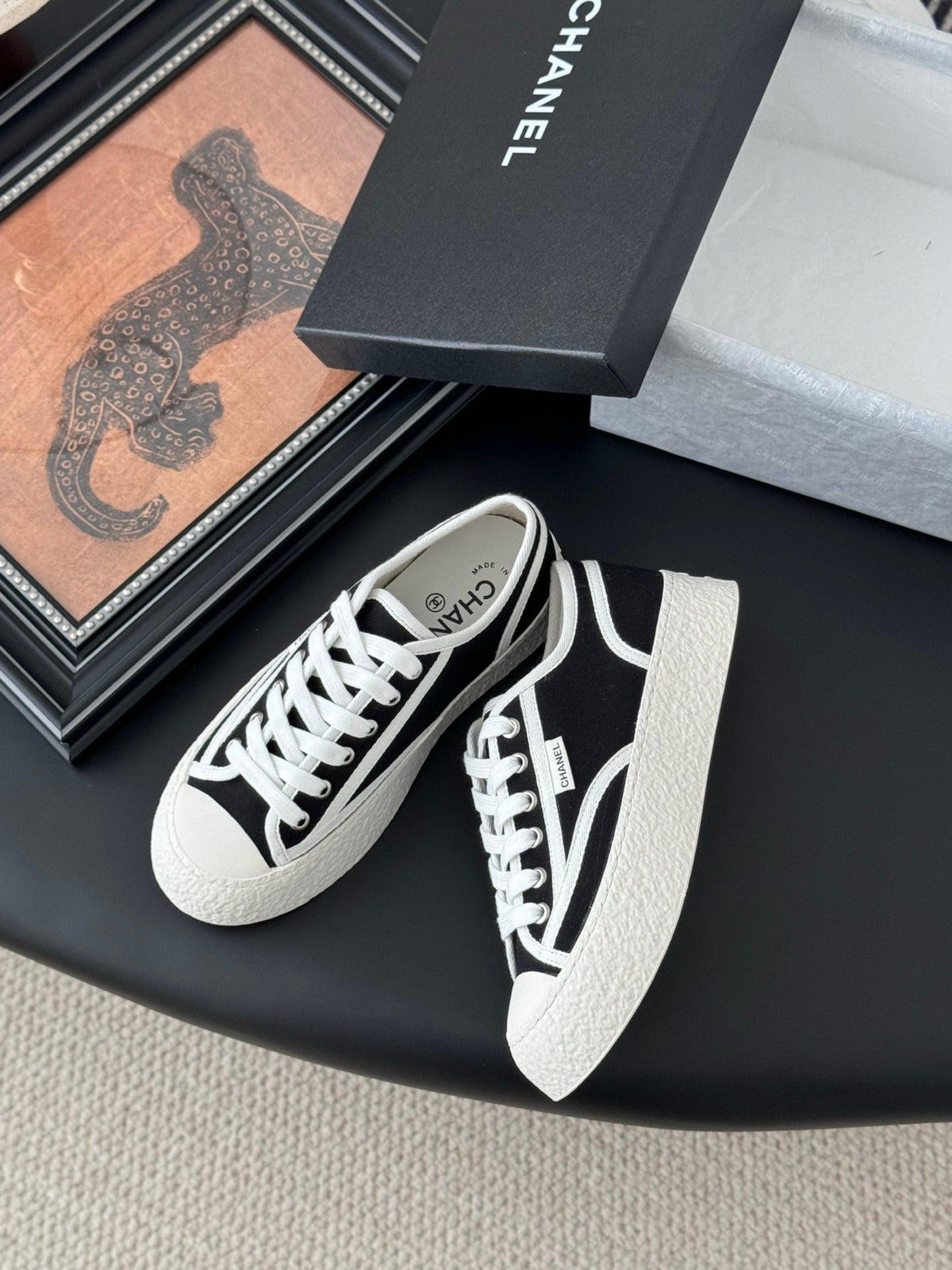 Chanel Women Black Canvas Casual Sneakers